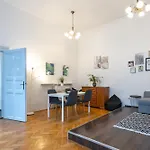 Walnut Tree Apartment